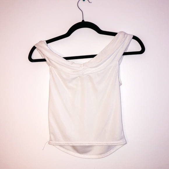 Silence and noise off the shoulder crop top - Picture 5 of 5